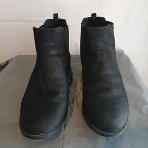 City Streets Women's Size 11 Black Booties Boots Faux Suede